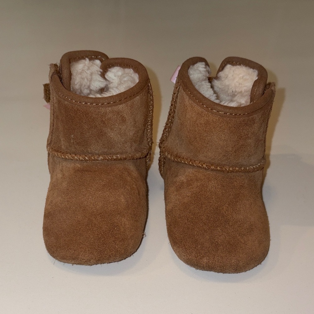 UGG infant girl boots, excellent condition.